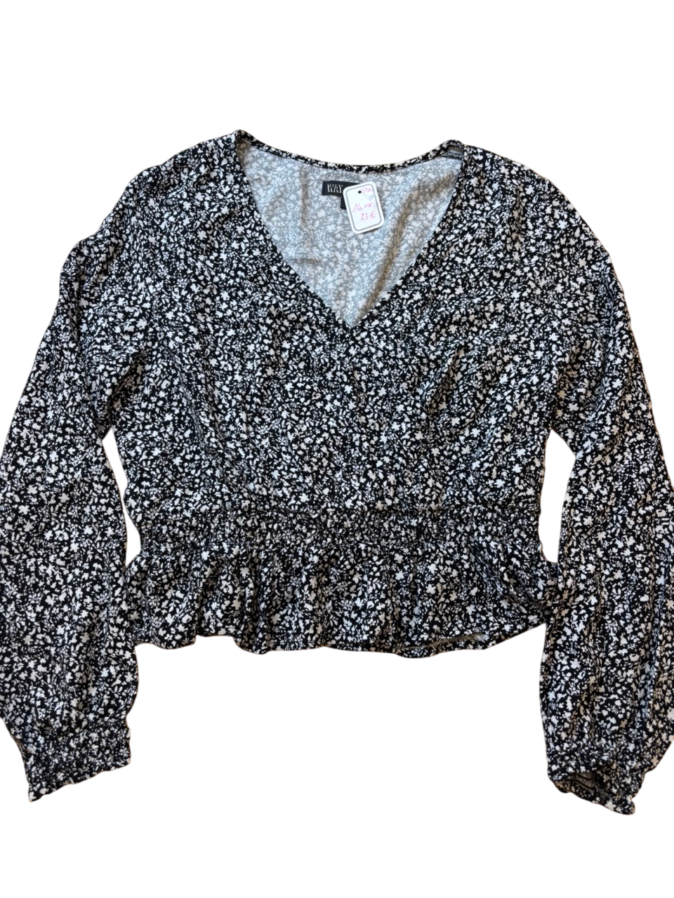 Haut floral noir et blanc 14 ans