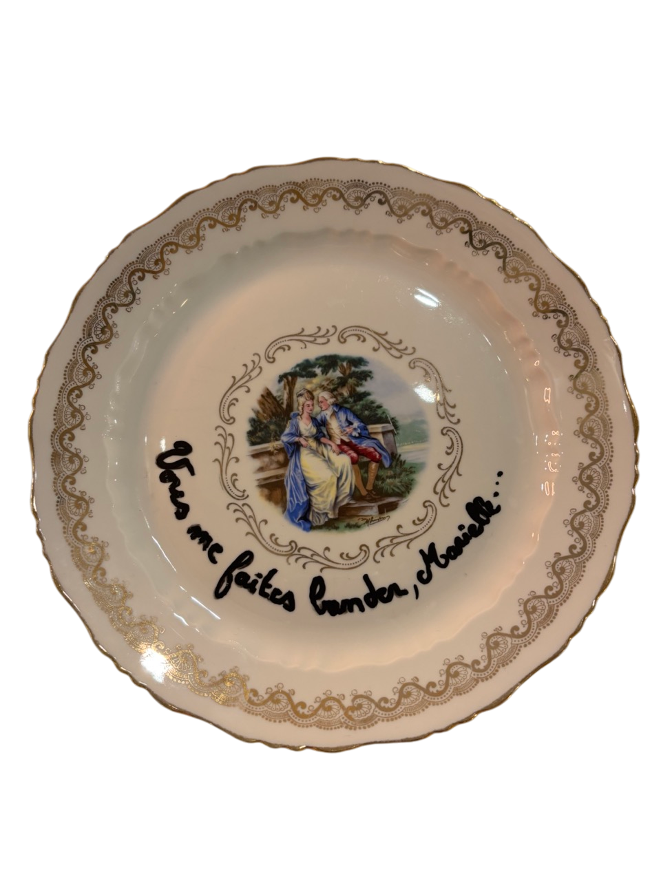 Assiette décorative en porcelaine " Viens me faire bander Murielle"