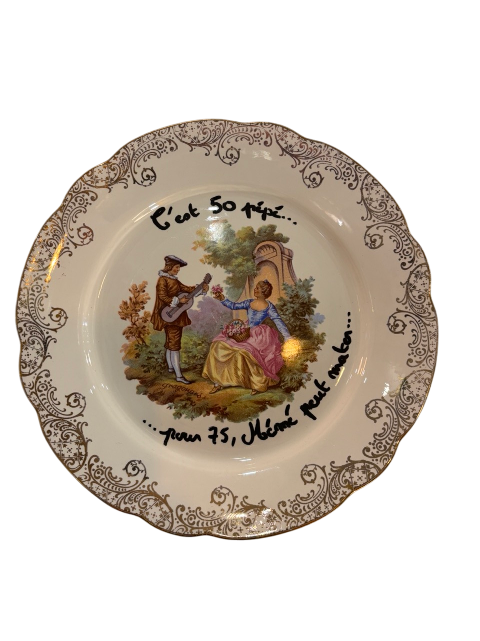 Assiette décorative vintage "C’est 50 pépé, mais pour 75 mémé peut mater"