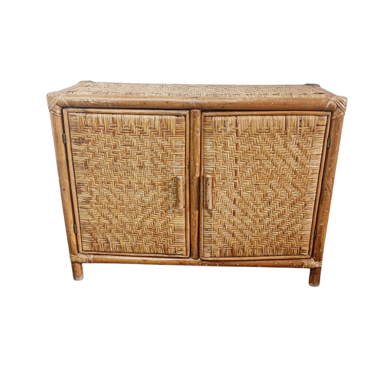 Meuble de rangement en rotin