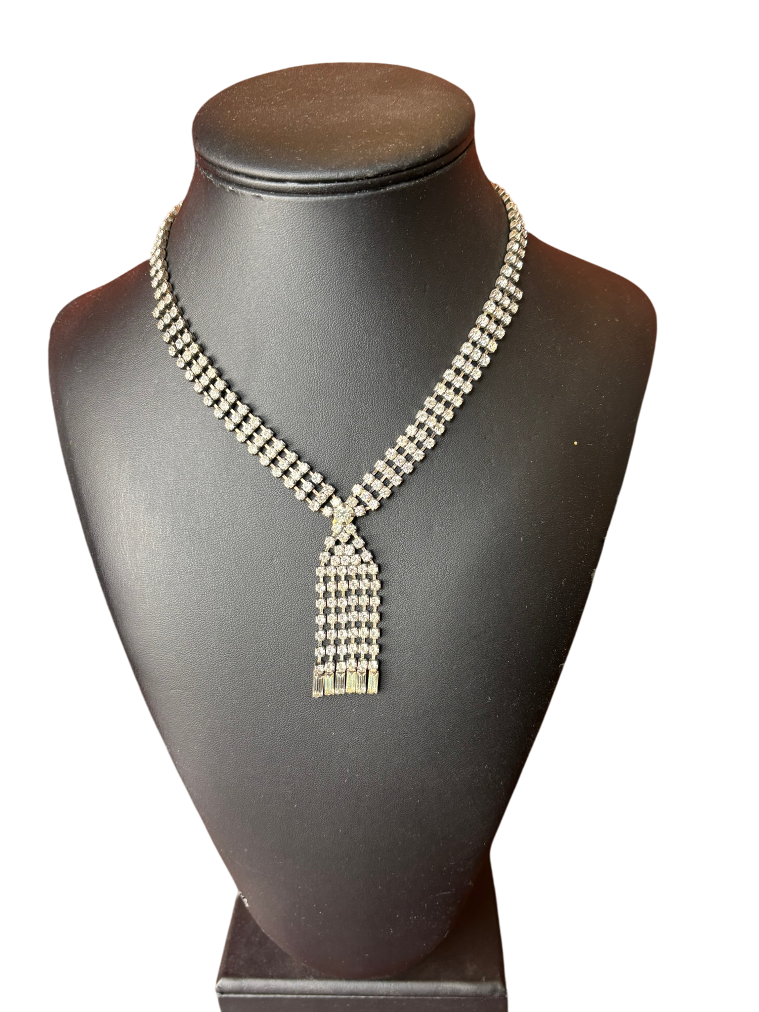 Collier en strass argenté