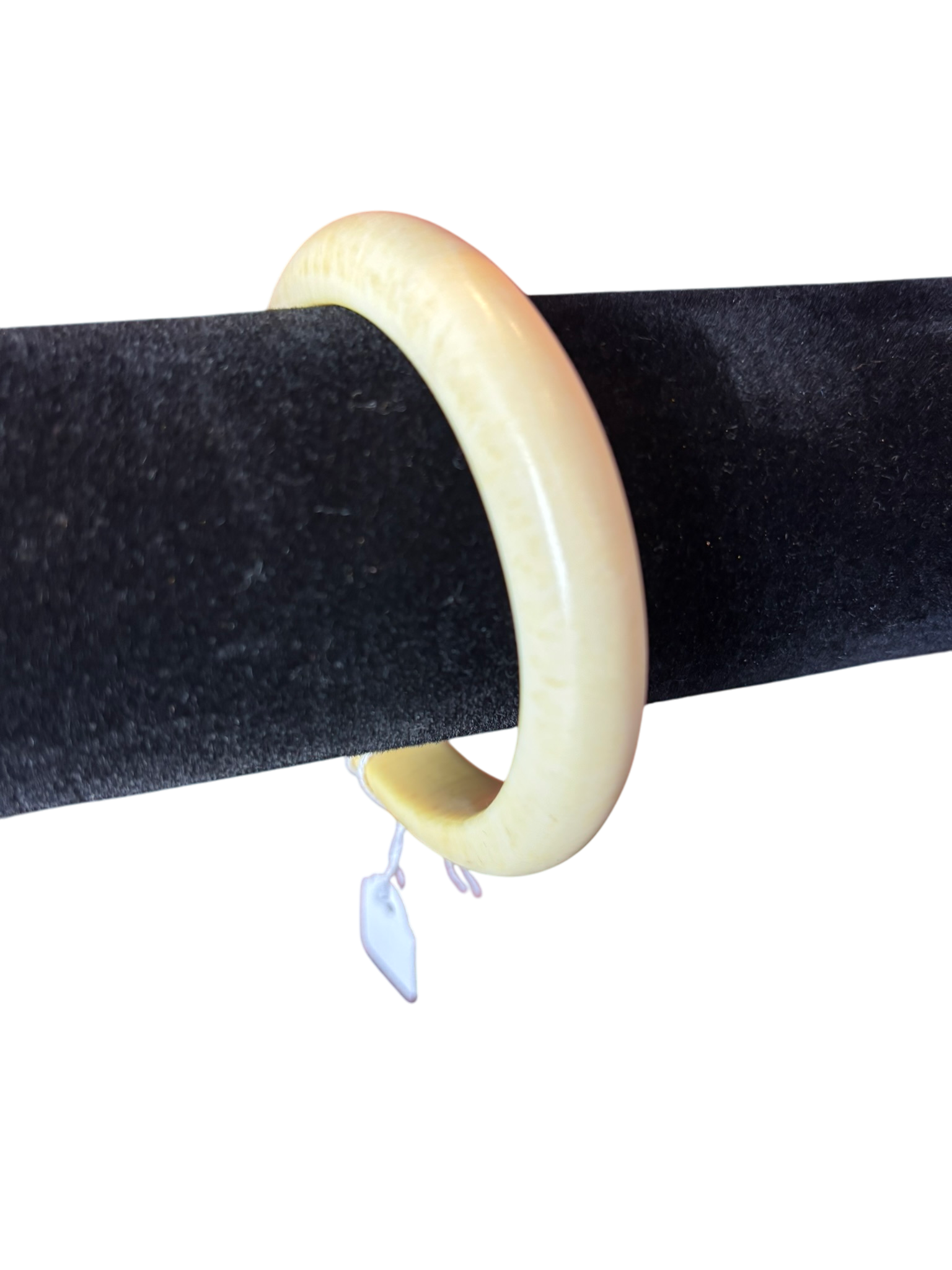 Bracelet vintage en matière douce