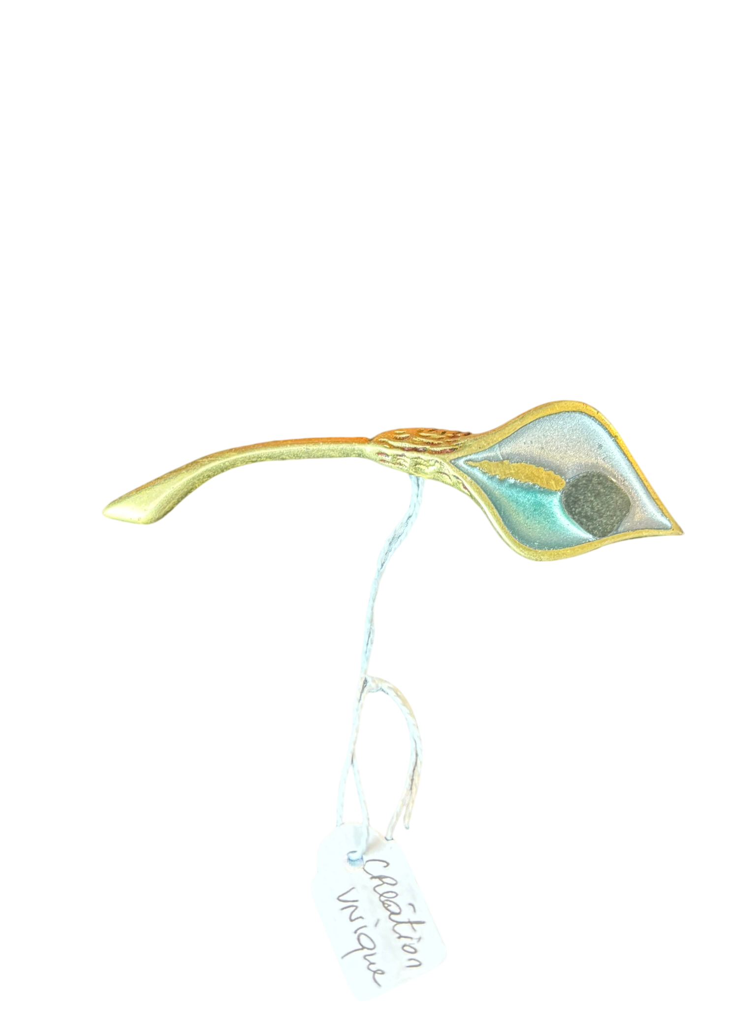 Broche décorative en métal doré