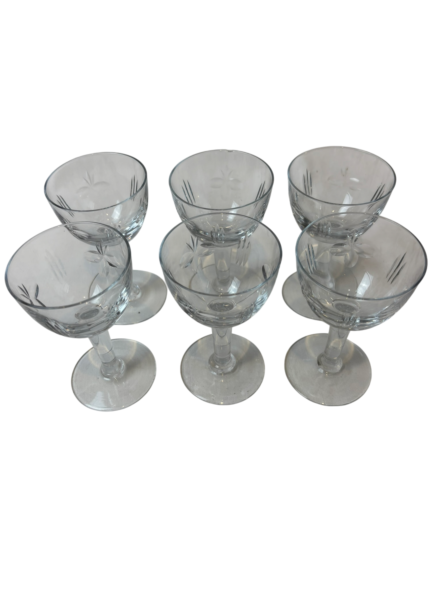 Lot de 6 Coupes en verre taillées