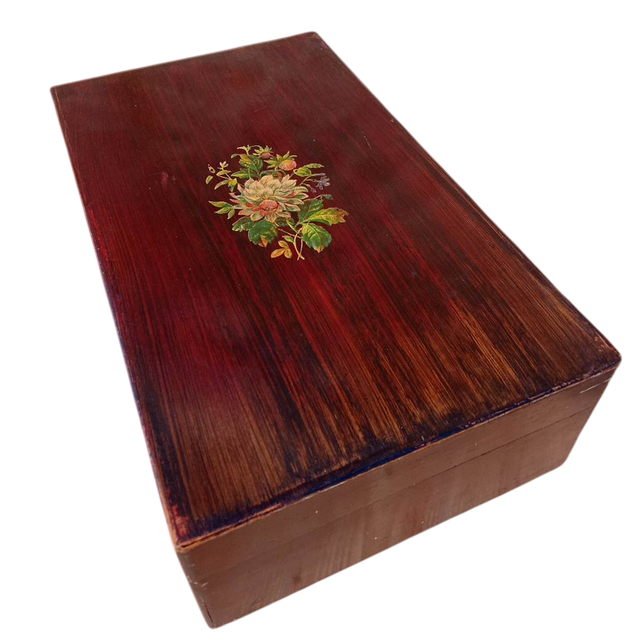 Boîte en bois vintage décorative