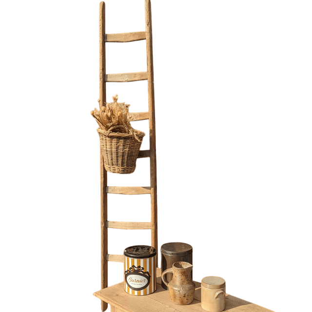 Échelle en bois vintage